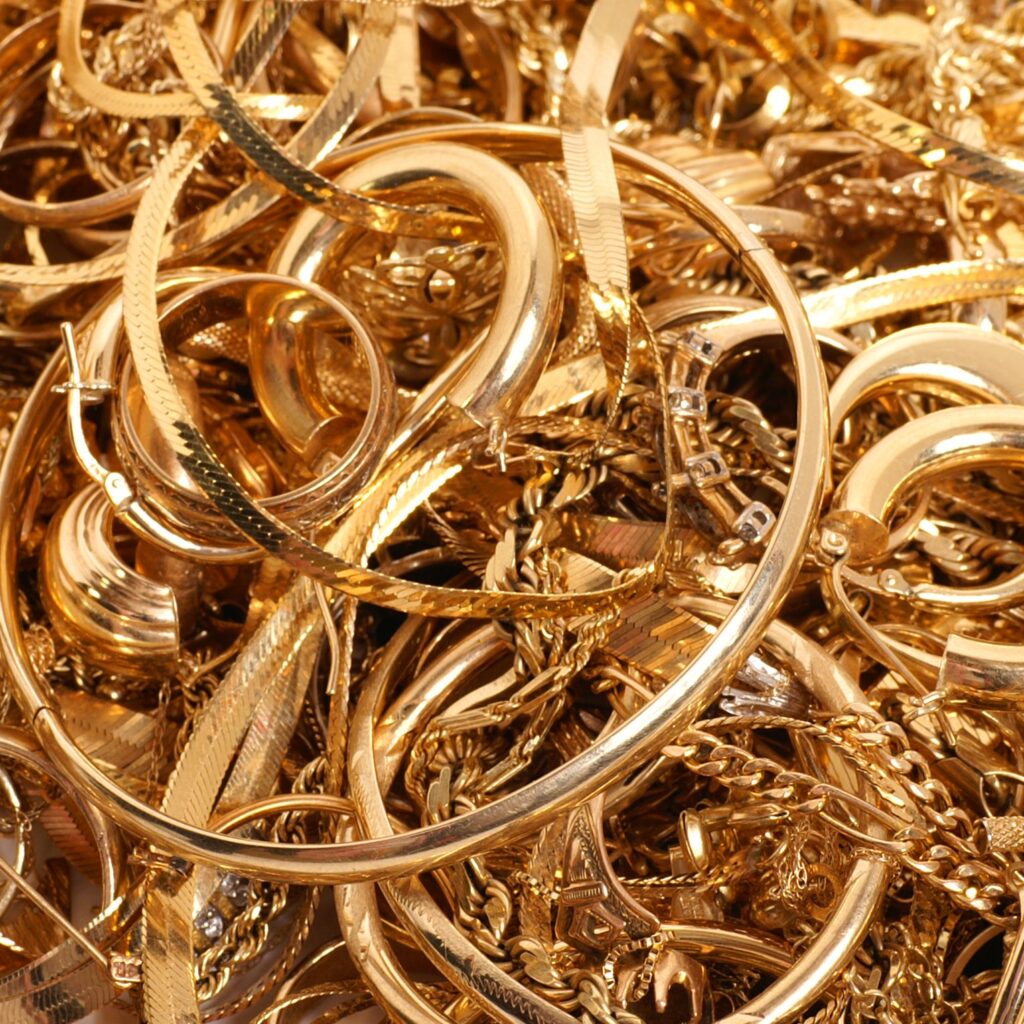 Top Reasons to Sell Your Old or Broken Jewellery Today